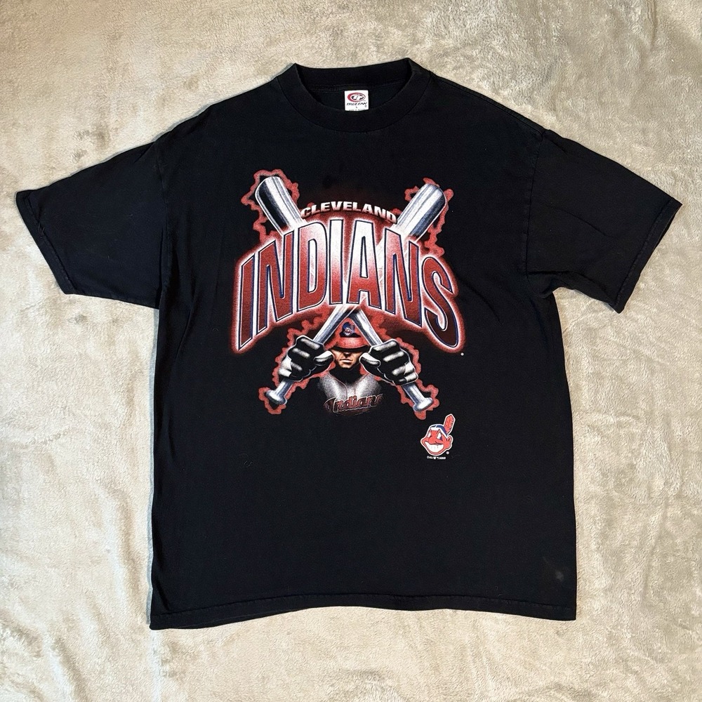 Vintage Cleveland Indians 2000‎ T-Shirt Large Bats Crossed Cleveland Guardians